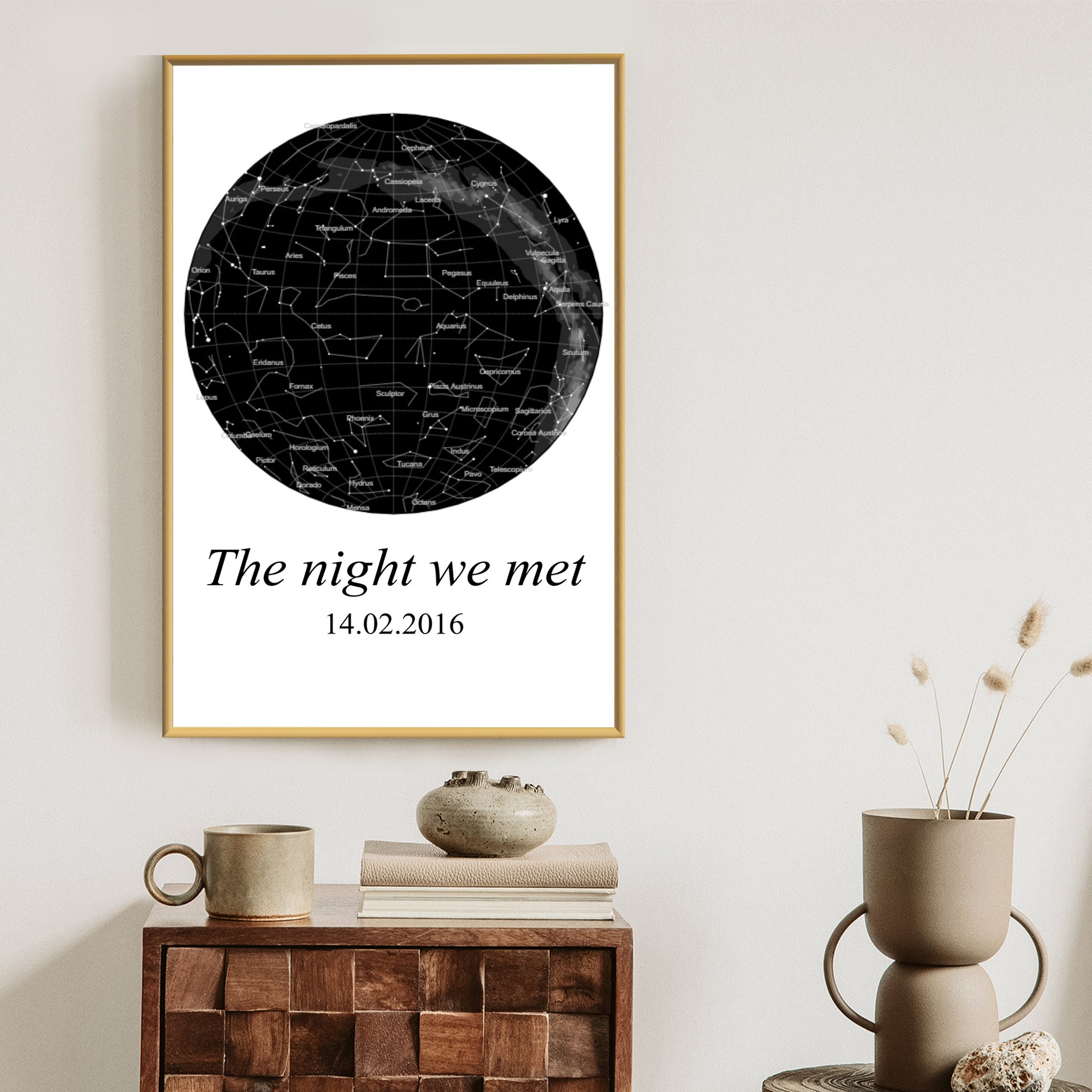 Poster im Rahmen mit Sternenkarte und Schriftzug