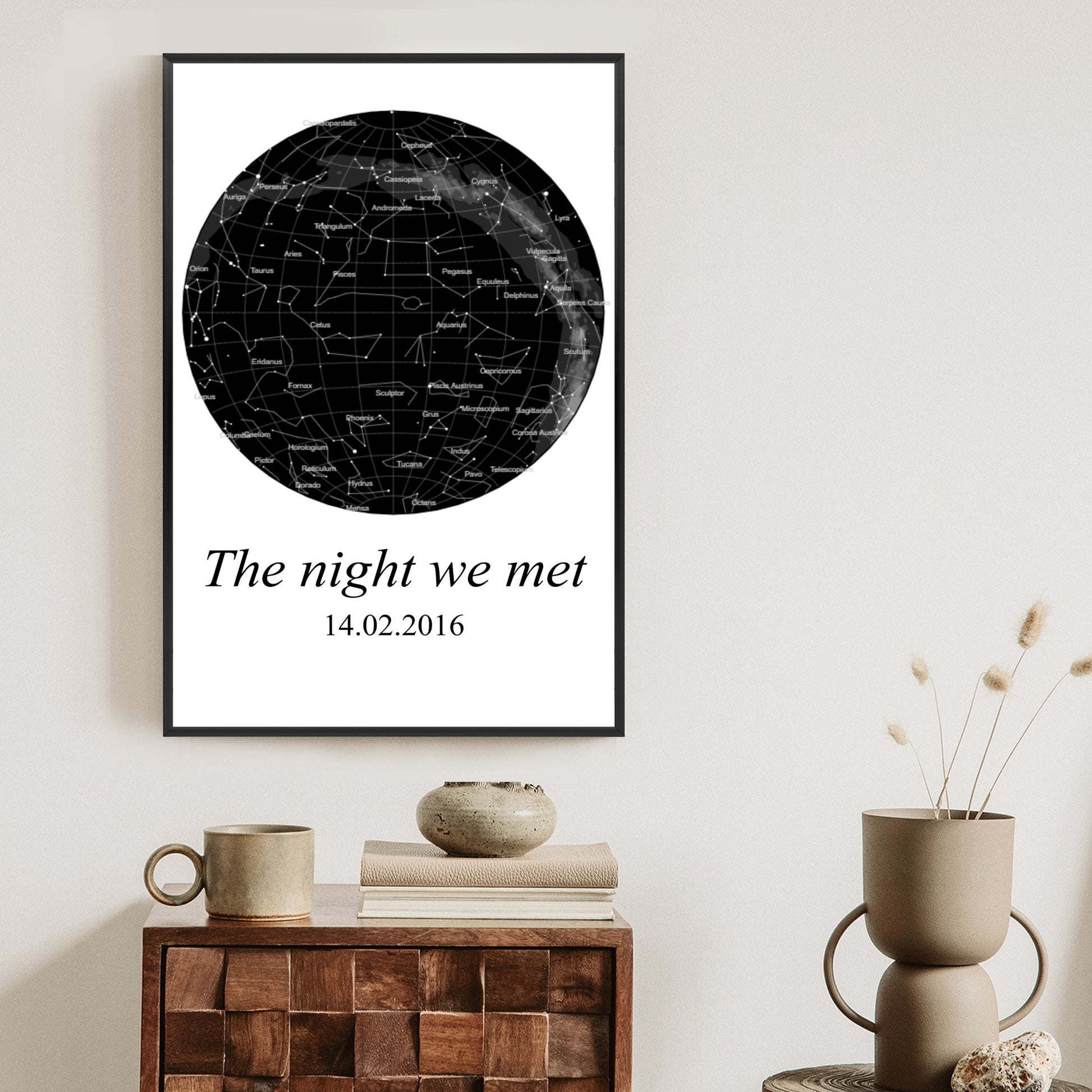Poster im Rahmen mit Sternenkarte und Schriftzug
