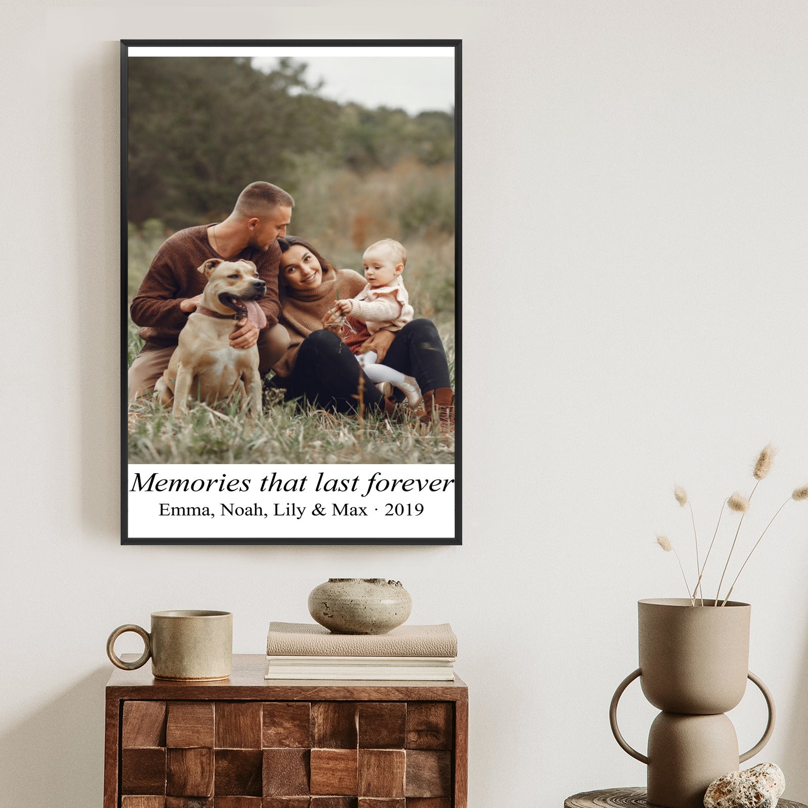 Poster im Rahmen aus Foto mit weißem Rand und Schriftzug