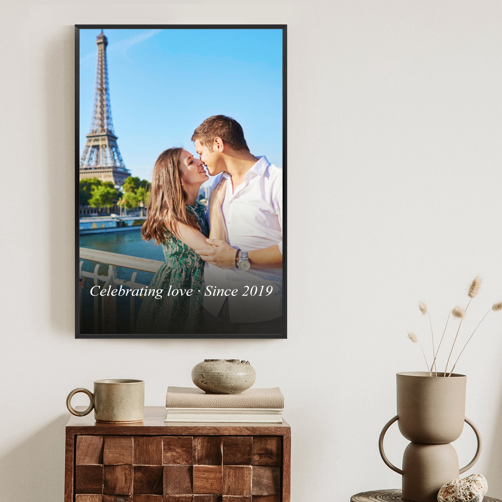 Vertikales Poster im Rahmen mit künstlerischem Effekt