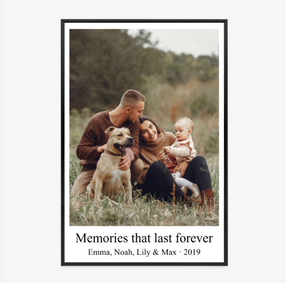 Poster im Rahmen aus Foto mit weißem Rand und Schriftzug